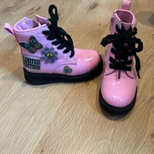 Girls Steve Madden boots